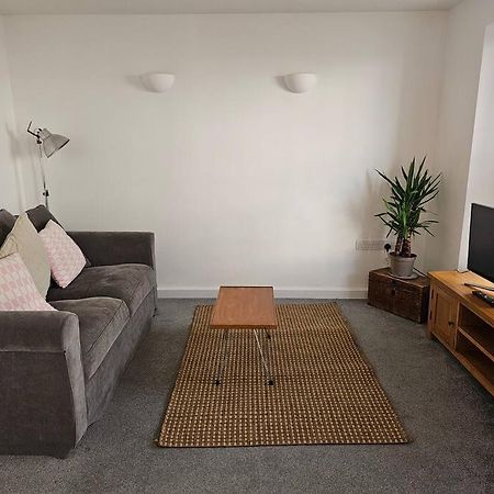 Beautiful And Bright !! Town/Harbour Apartment #1 Пензанс Екстериор снимка