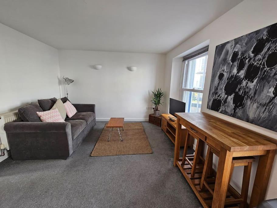 Beautiful And Bright !! Town/Harbour Apartment #1 Пензанс Екстериор снимка