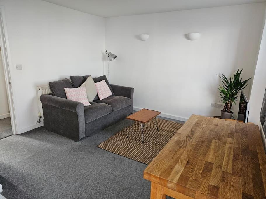 Beautiful And Bright !! Town/Harbour Apartment #1 Пензанс Екстериор снимка
